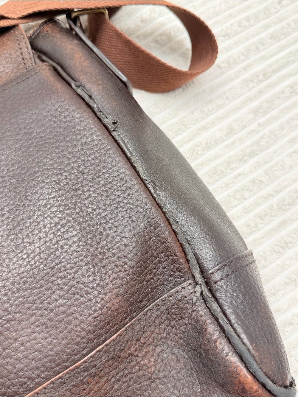 Marks & Spencer Brown Leather Messenger Bag - Classic Travel Crossbody - Picture 7 of 9